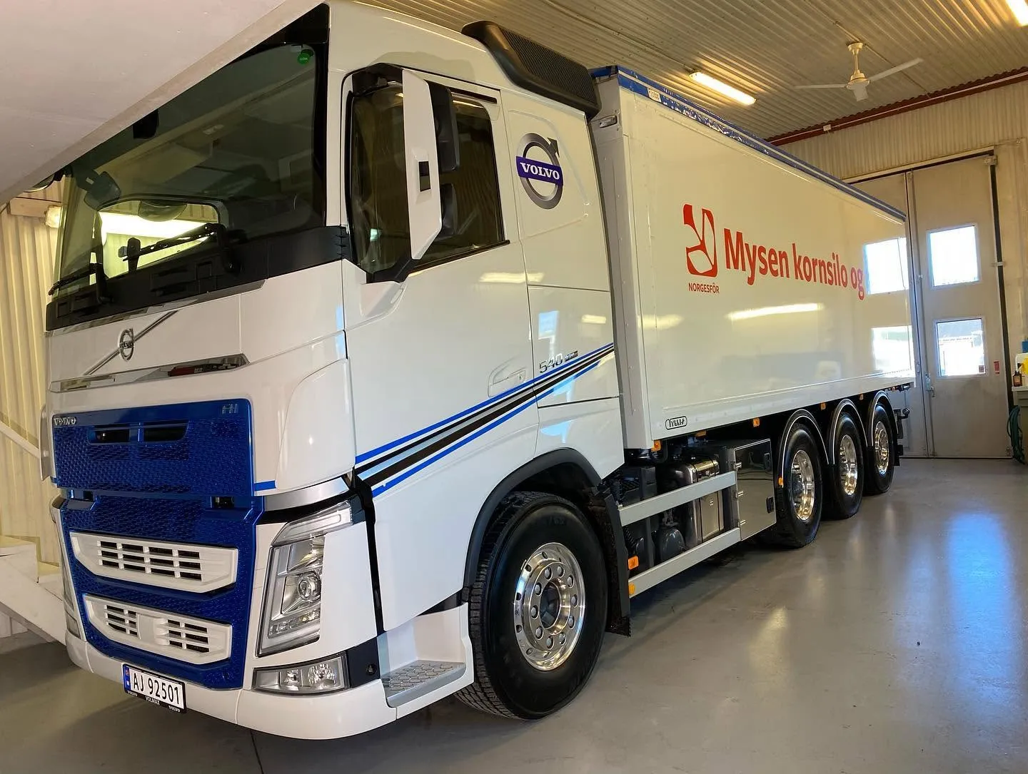 Volvo FH sett forfra